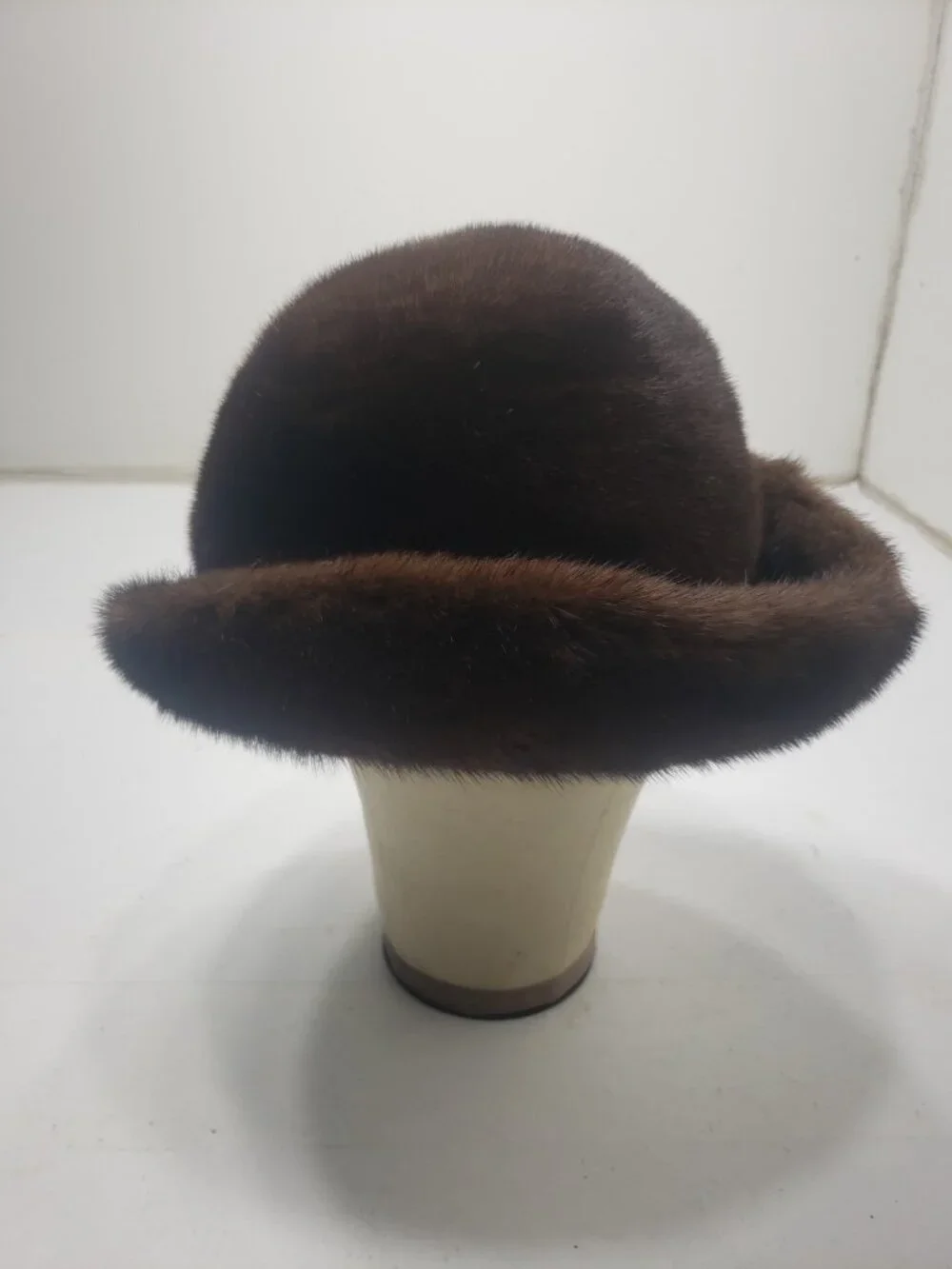 Vintage Brown Fur Fedora Hat Wide Brim Black Band Unmarked 8.25 x 6.25